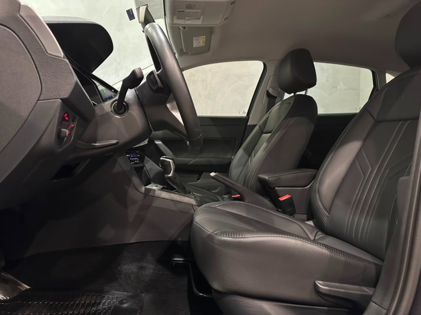 volkswagen nivus 1.0 200 tsi total flex comfortline automatico 4p 202510