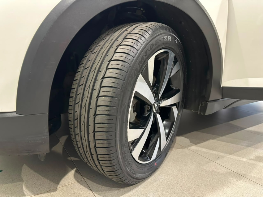 volkswagen nivus 1.0 200 tsi total flex comfortline automatico 4p 202114