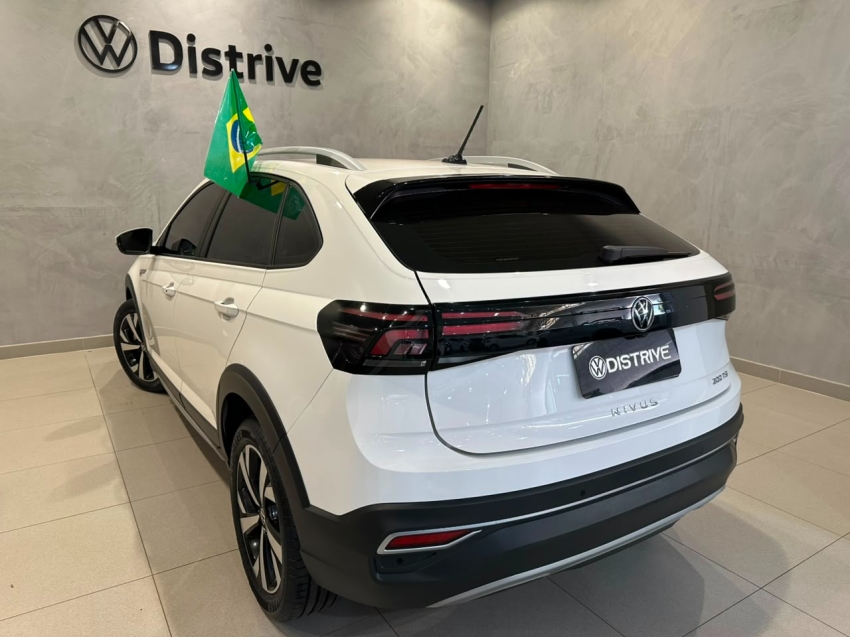 volkswagen nivus 1.0 200 tsi total flex highline automatico 4p 20242