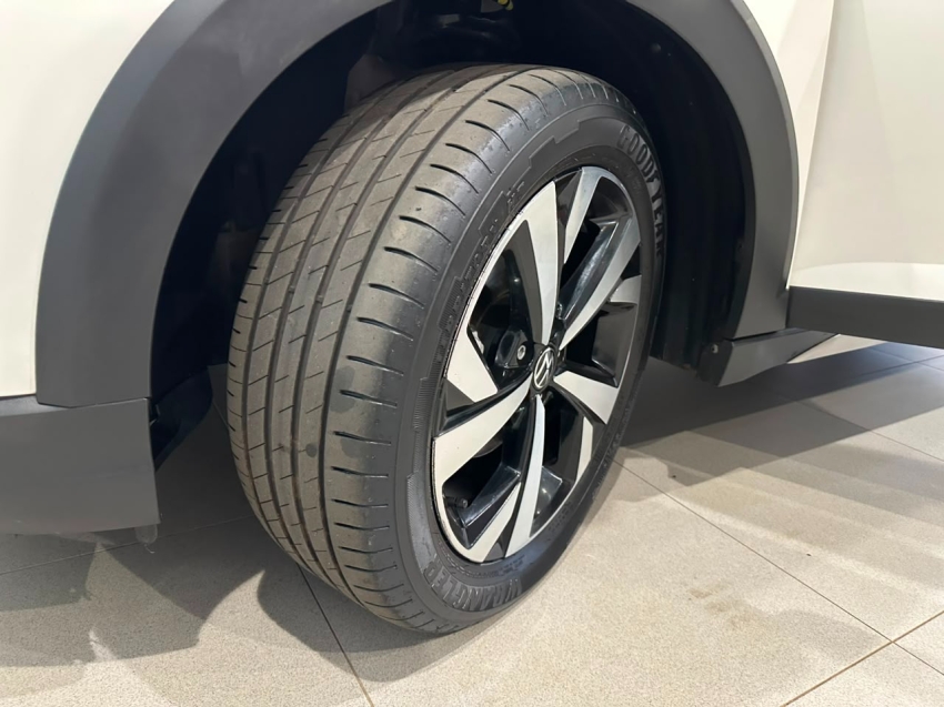 volkswagen nivus 1.0 200 tsi total flex highline automatico 4p 202414