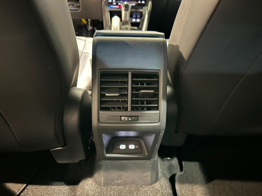 volkswagen nivus 1.0 200 tsi total flex highline automatico 4p 202411