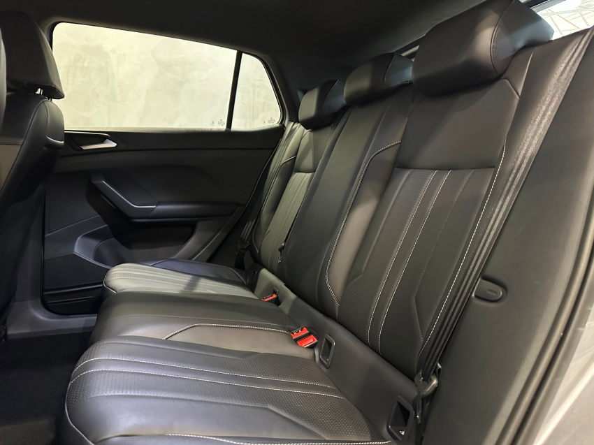volkswagen t-cross 1.4 250 tsi total flex highline automatico 4p 202512
