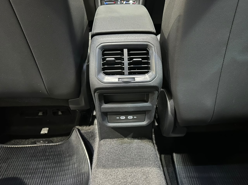 volkswagen taos 1.4 250 tsi total flex highline automatico 4p 202511