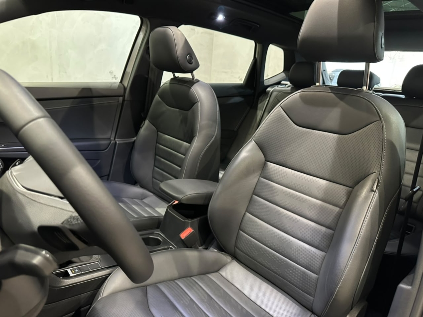 volkswagen taos 1.4 250 tsi total flex highline automatico 4p 202510