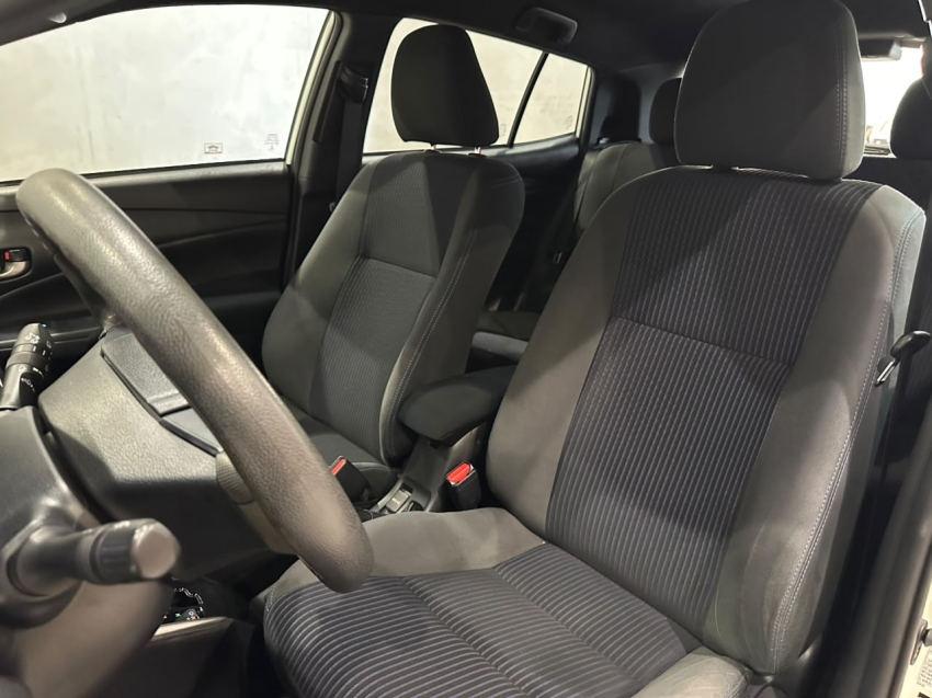 toyota yaris 1.3 16v flex xl plus tech multidrive 4p automatico 201910
