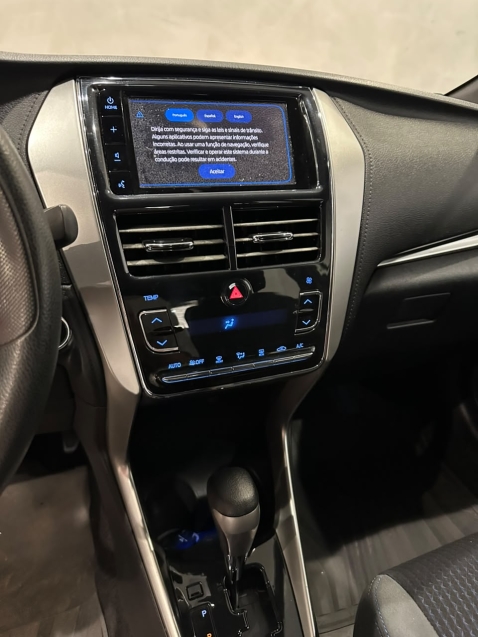 toyota yaris 1.3 16v flex xl plus tech multidrive 4p automatico 20198