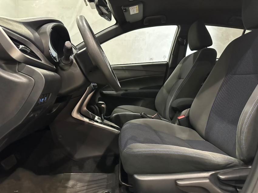 toyota yaris 1.3 16v flex xl plus tech multidrive 4p automatico 20199