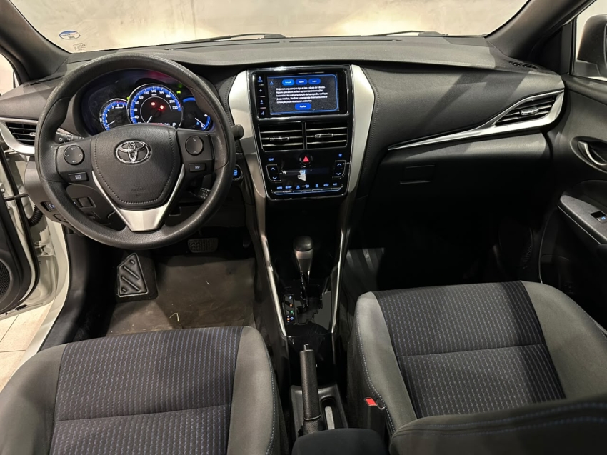 toyota yaris 1.3 16v flex xl plus tech multidrive 4p automatico 20196