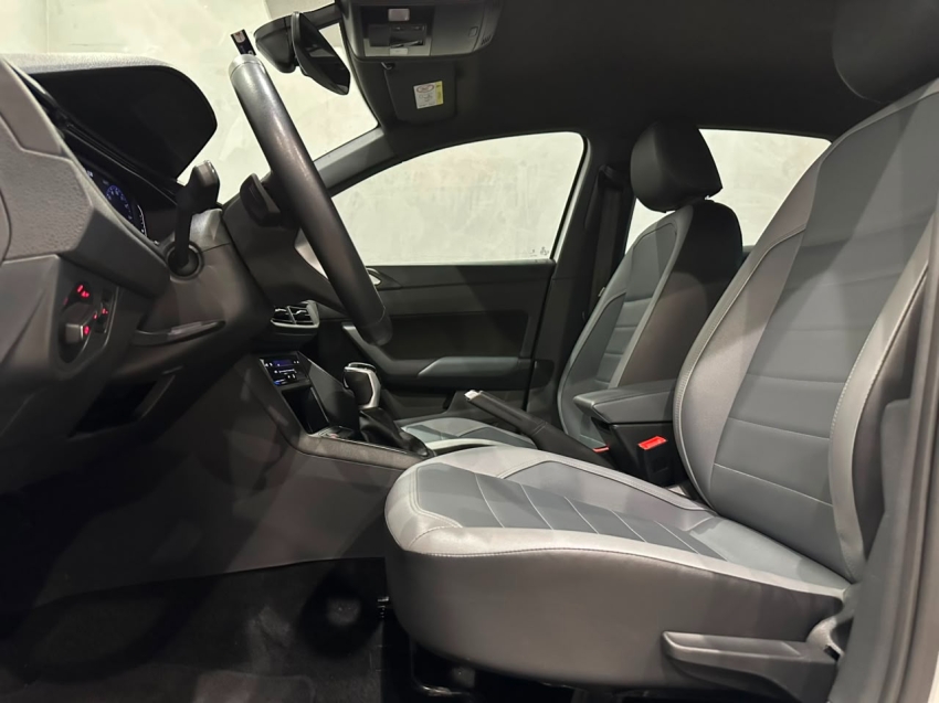 volkswagen nivus 1.0 200 tsi total flex highline automatico 4p 202410