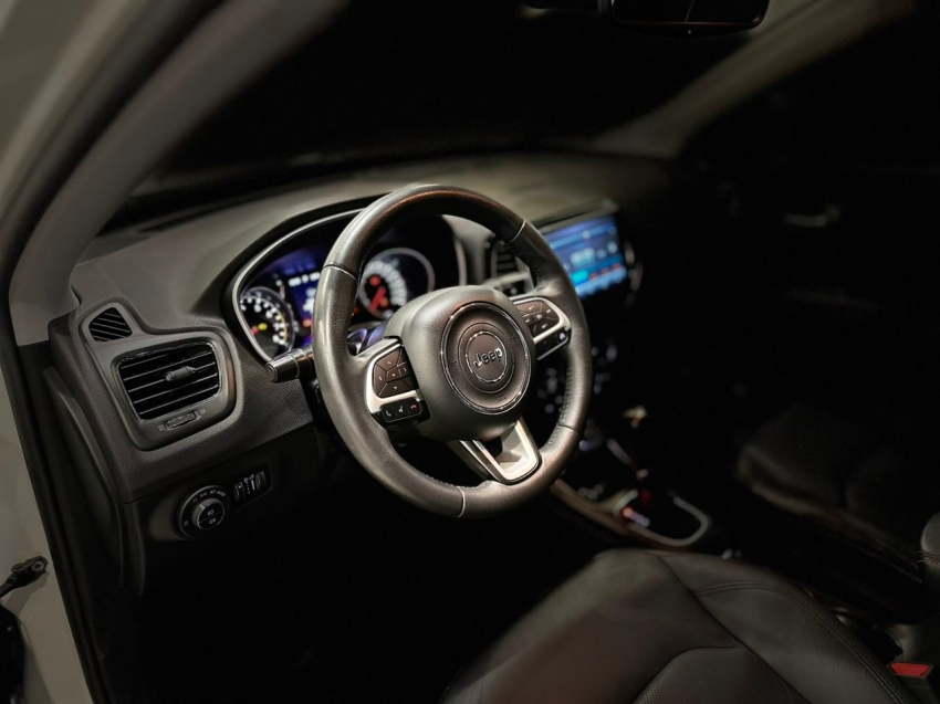 jeep compass 2.0 16v flex longitude automatico 4p 20184