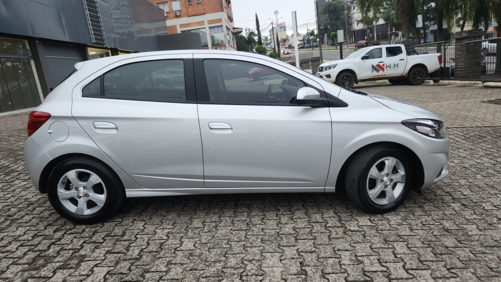onix 1.4 lt