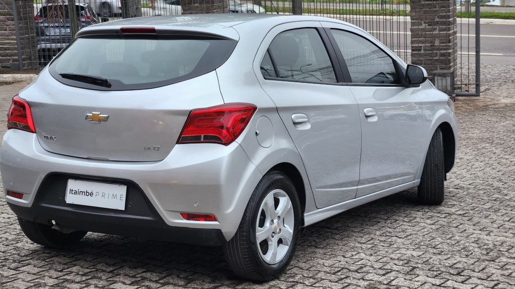 onix 1.4 lt