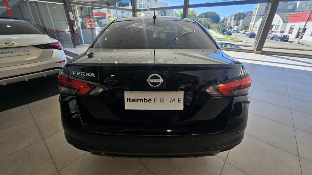 nissan versa 1.6 advance