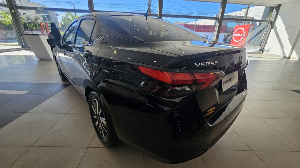 nissan versa 1.6 advance