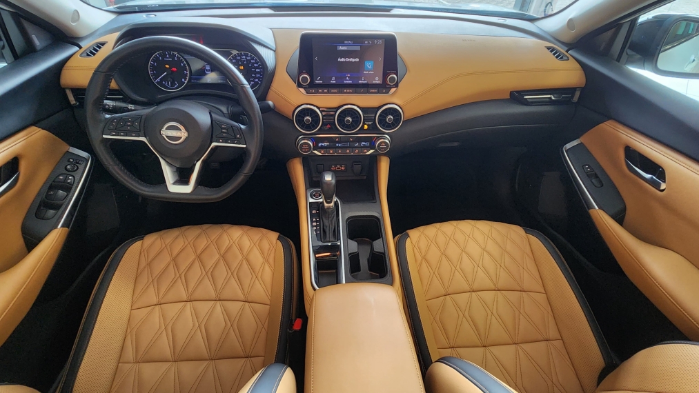 sentra exclusive
