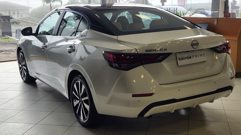 sentra exclusive