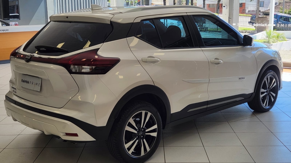 nissan kicks 1.6 exclusive