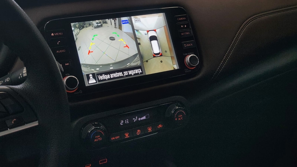 kicks 1.6 exclusive6