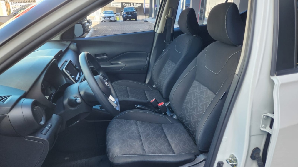 nissan kicks 1.6 sense5