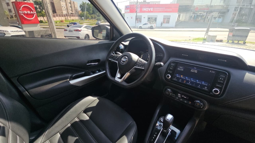 kicks 1.6 exclusive5