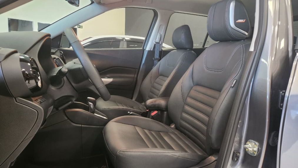 kicks 1.6 exclusive7