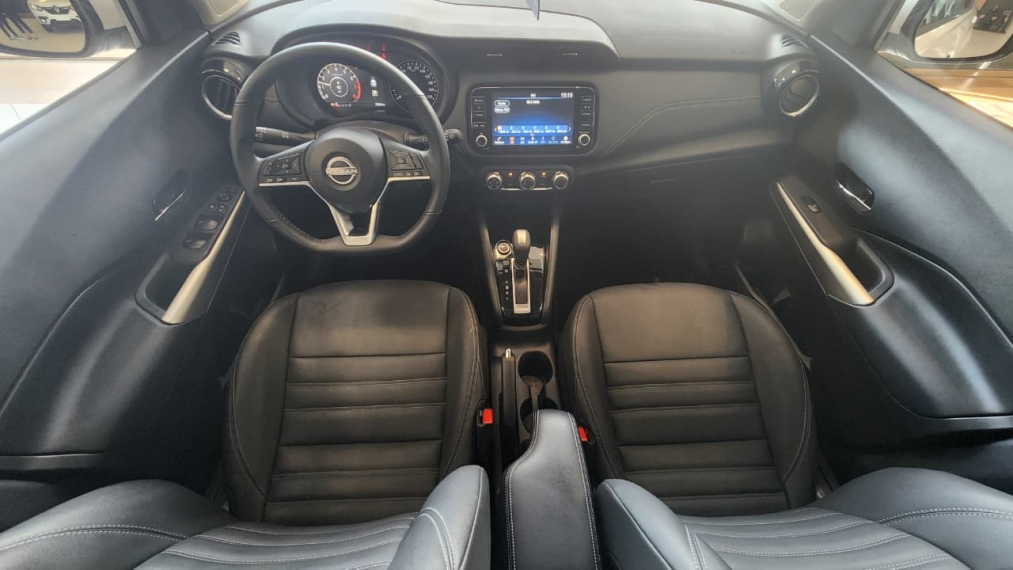 nissan kicks play 1.6 16v flexstart advance plus xtronic flex 5p automatico 20252