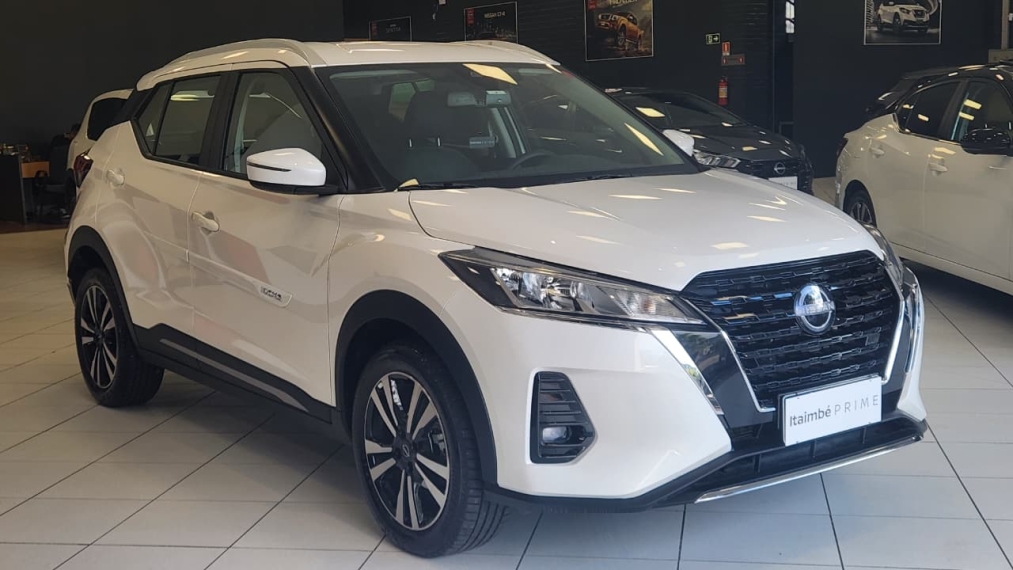 nissan kicks play 1.6 16v flexstart advance plus xtronic flex 5p automatico 2025