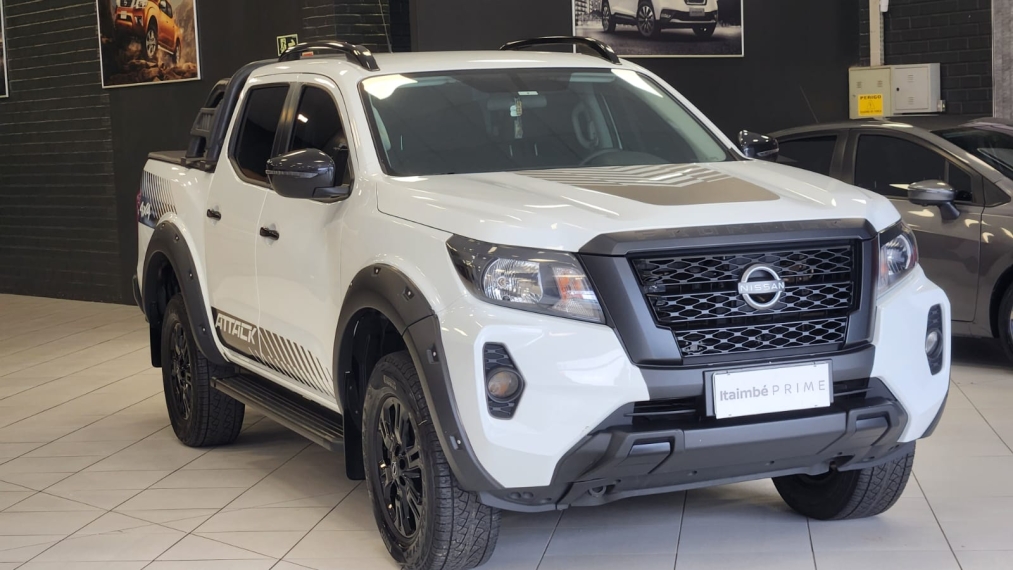 nissan frontier 2.3 16v turbo diesel attack cd 4x4 automatico 4p 2025