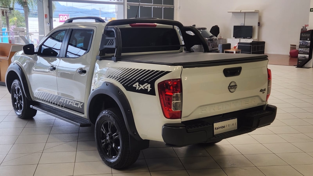 nissan frontier 2.3 16v turbo diesel attack cd 4x4 automatico 4p 20252