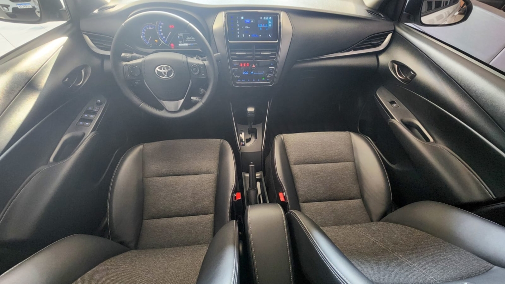 toyota yaris 1.5 xs4