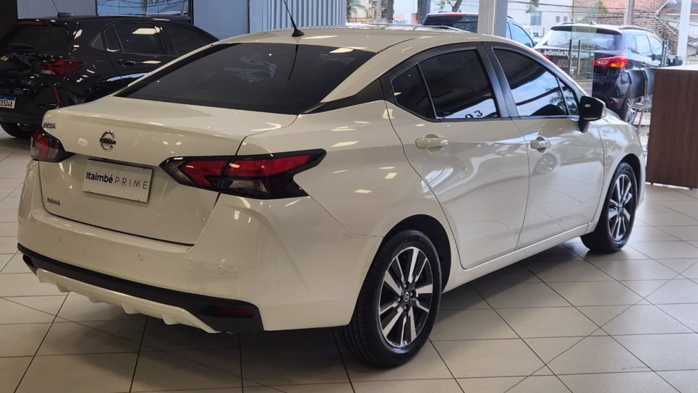 nissan versa 1.6 advance3