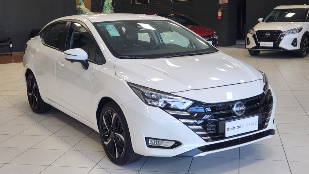 nissan versa 1.6 exclusive0