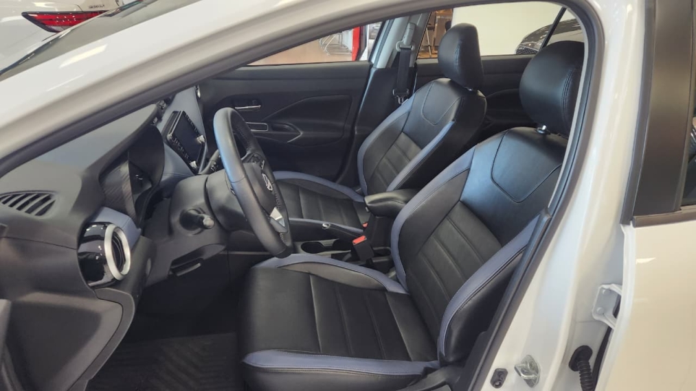 nissan versa 1.6 exclusive5