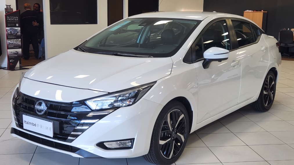 nissan versa 1.6 exclusive1