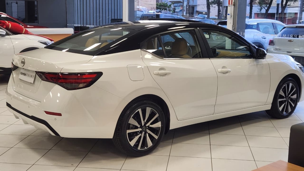 nissan sentra 2.0 exclusive premium3