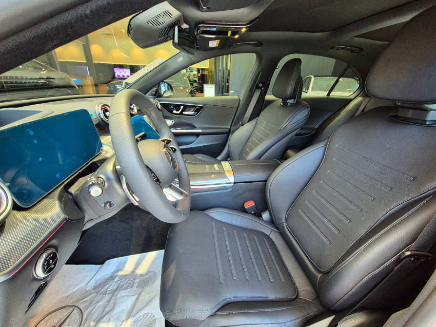 mercedes-benz c 300 2.0 eq boost hibrido amg line 9g-tronic 4p automatico 2025