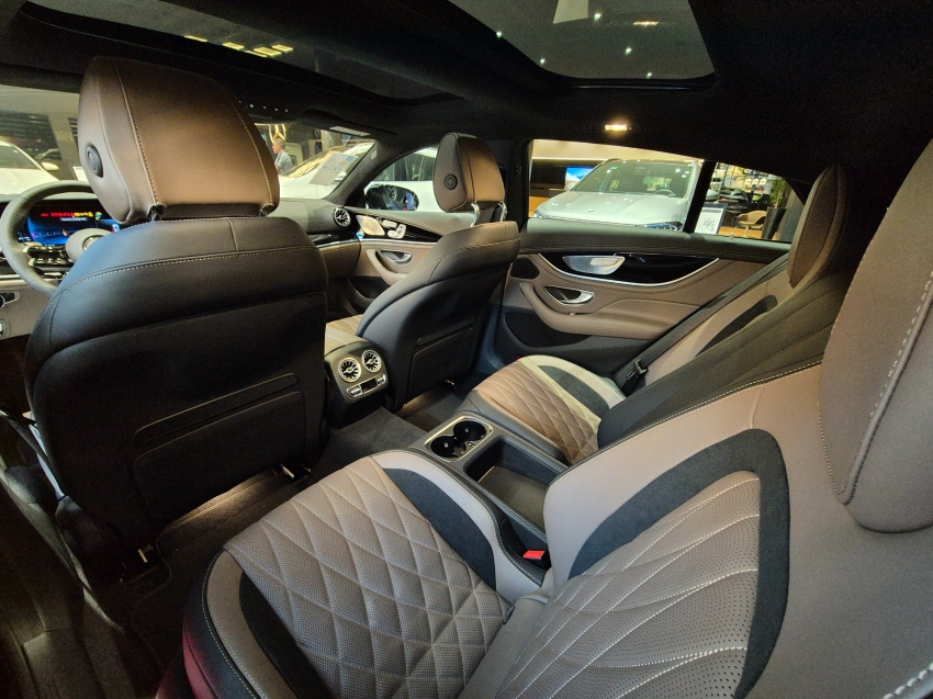 mercedes-benz amg gt 63 4.0 v8 turbo phev s e performance coupe 4p 4matic+ speedshift hibrido automatico 2025