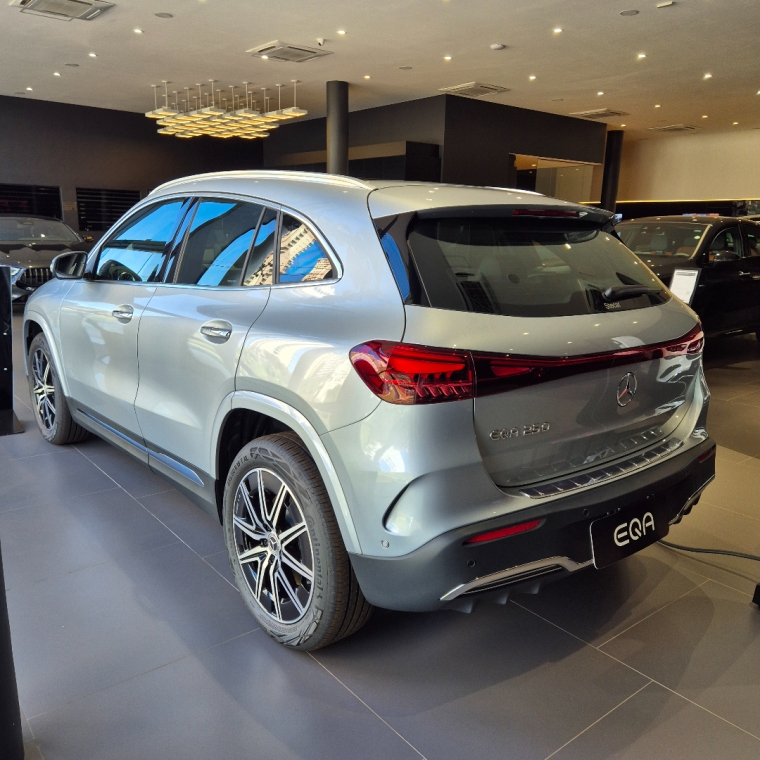 mercedes-benz eqa 250 66,5 kw eletrico 4p automatico 2025
