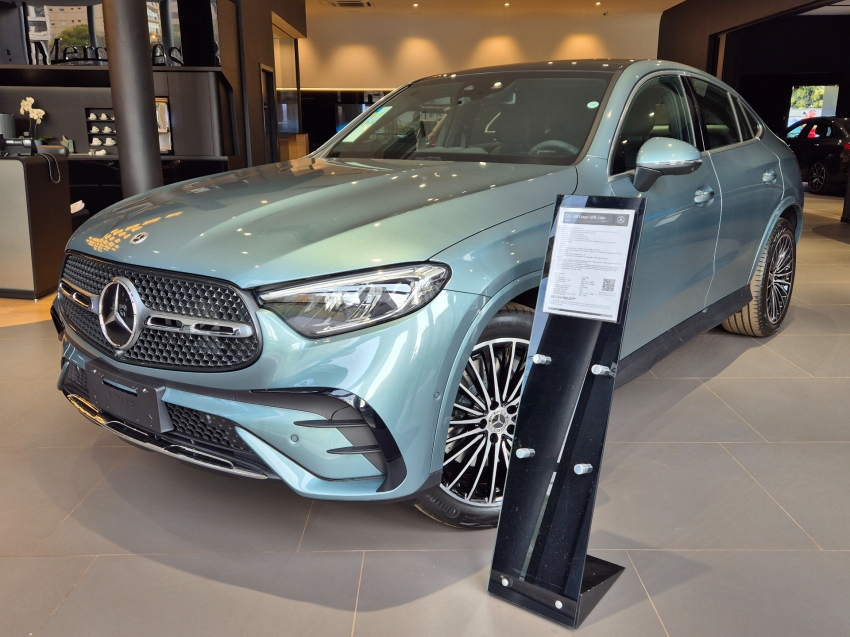 mercedes-benz glc 300 2.0 mhev amg line coupe 4matic 9g-tronic hibrido 4p automatico 2026 mercedes-benz glc 300 2.0 mhev amg line coupe 4matic 9g-tronic hibrido 4p automatico 2026