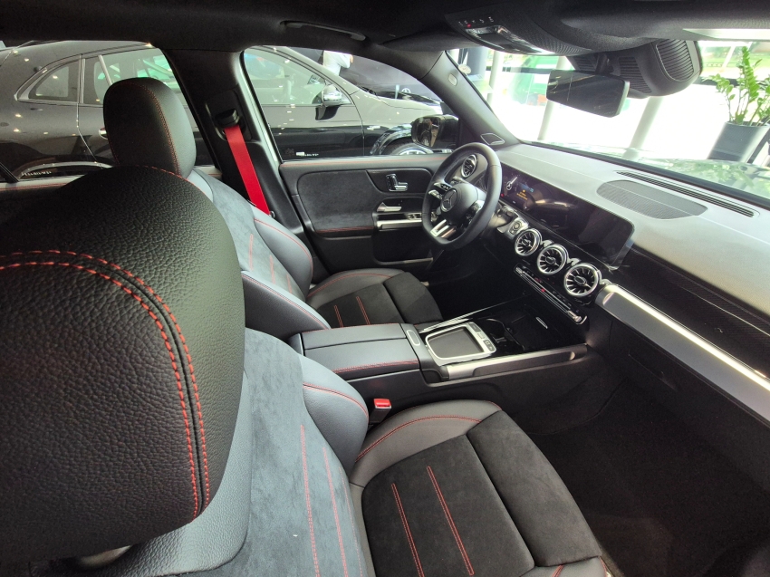 mercedes-benz glb 35 amg 2.0 mhev 4matic speedshift hibrido 4p automatico 20255