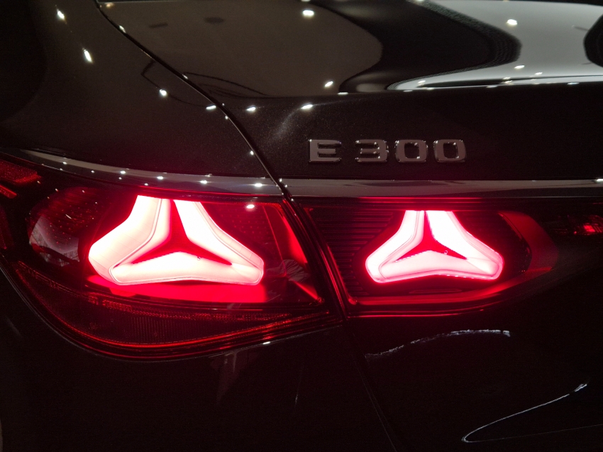 mercedes-benz e 300 2.0 mhev exclusive 9g-tronic hibrido 4p automatico 20263