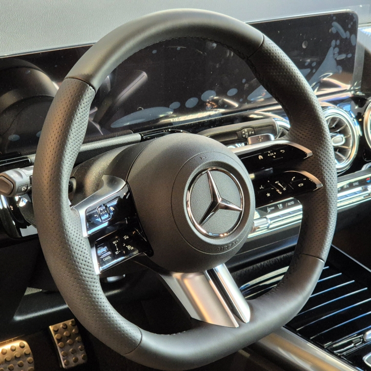 mercedes-benz gla 200 1.3 mhev amg line 7g-dct hibrido 4p automatico 20265