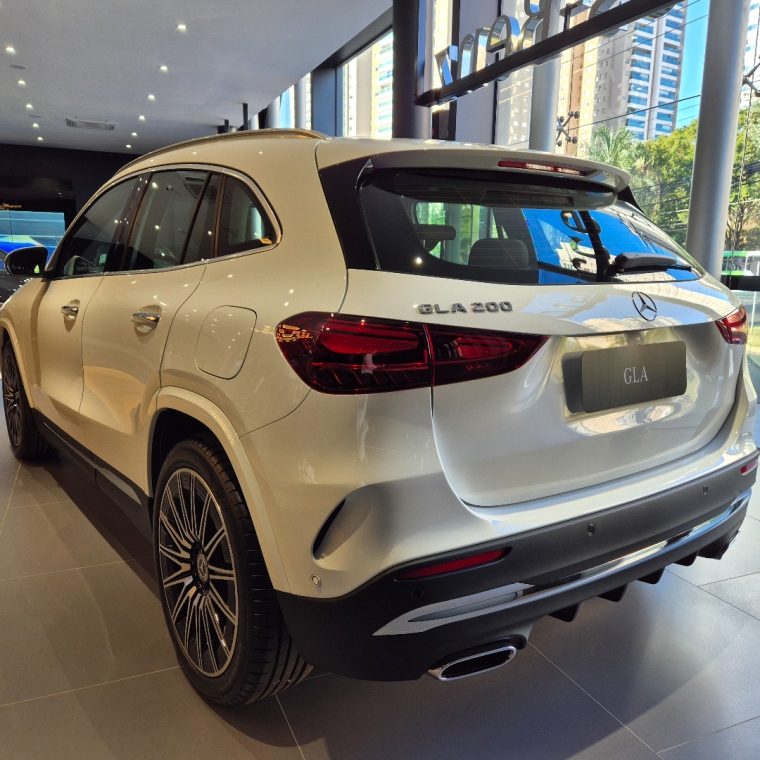 mercedes-benz gla 200 1.3 mhev amg line 7g-dct hibrido 4p automatico 20262