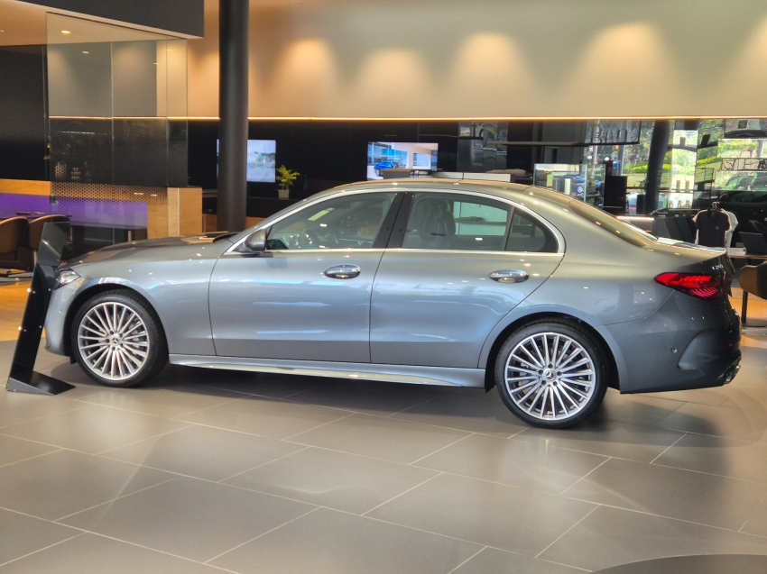 mercedes-benz c 200 1.5 eq boost hibrido amg line 9g-tronic 4p automatico 20261