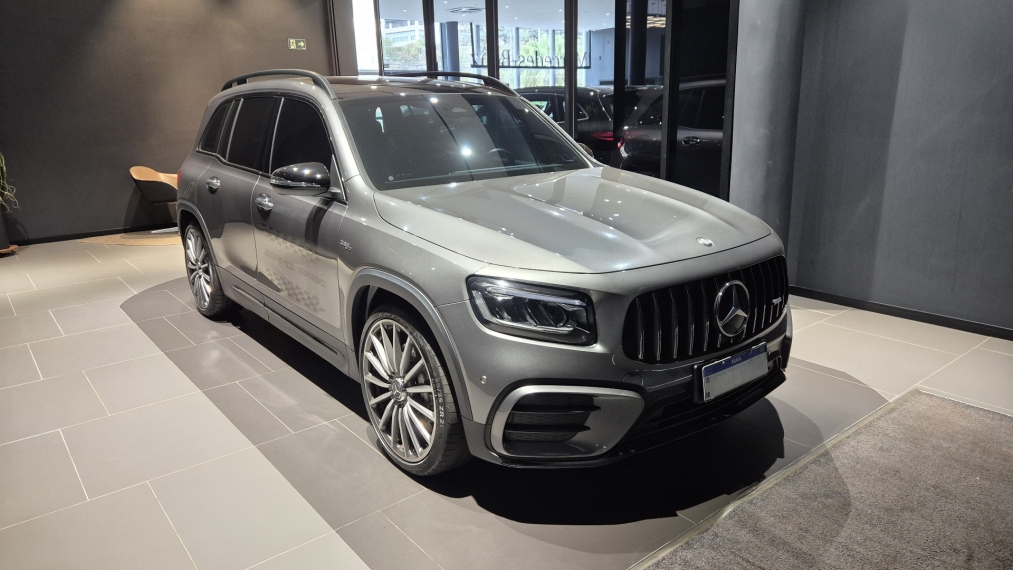 mercedes-benz glb 35 amg 2.0 mhev 4matic speedshift hibrido 4p automatico 2025