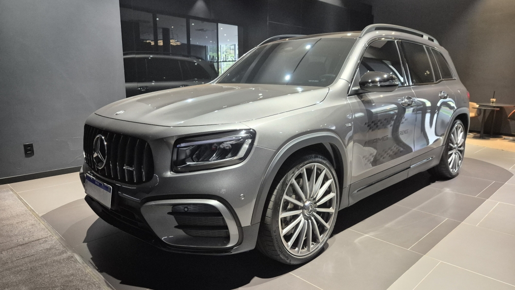 mercedes-benz glb 35 amg 2.0 mhev 4matic speedshift hibrido 4p automatico 20251