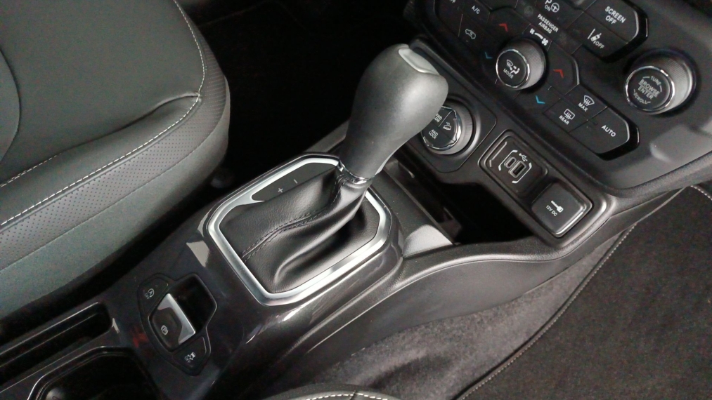 jeep renegade 1.3 t270 turbo flex s 4x4 at9 4p automatico 2022 jeep renegade 1.3 t270 turbo flex s 4x4 at9 4p automatico 2022