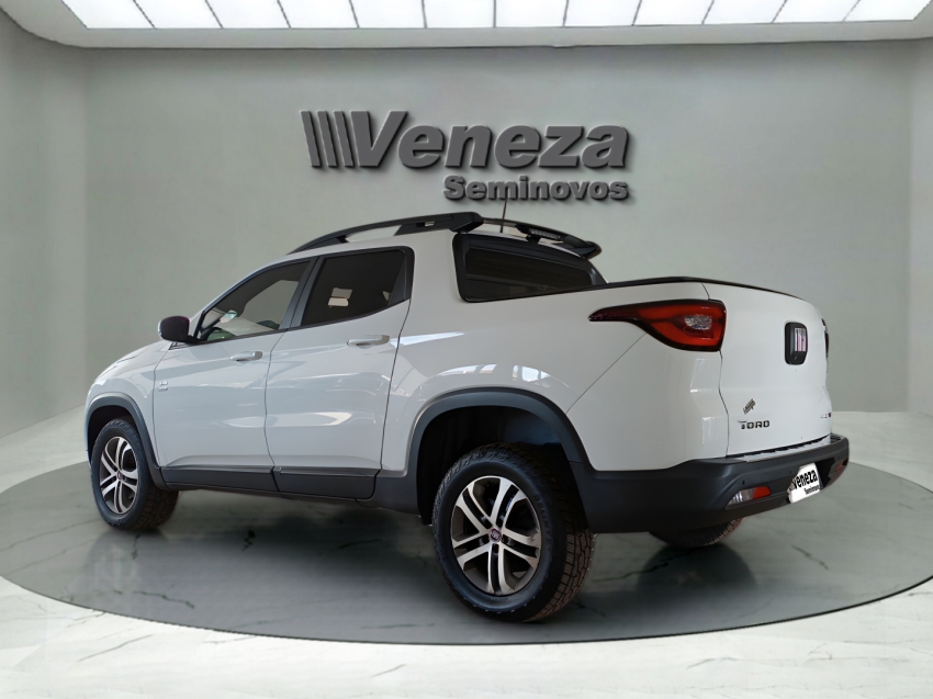 fiat toro 2.0 16v turbo diesel freedom 4wd at9 4p automatico 2019 fiat toro 2.0 16v turbo diesel freedom 4wd at9 4p automatico 2019