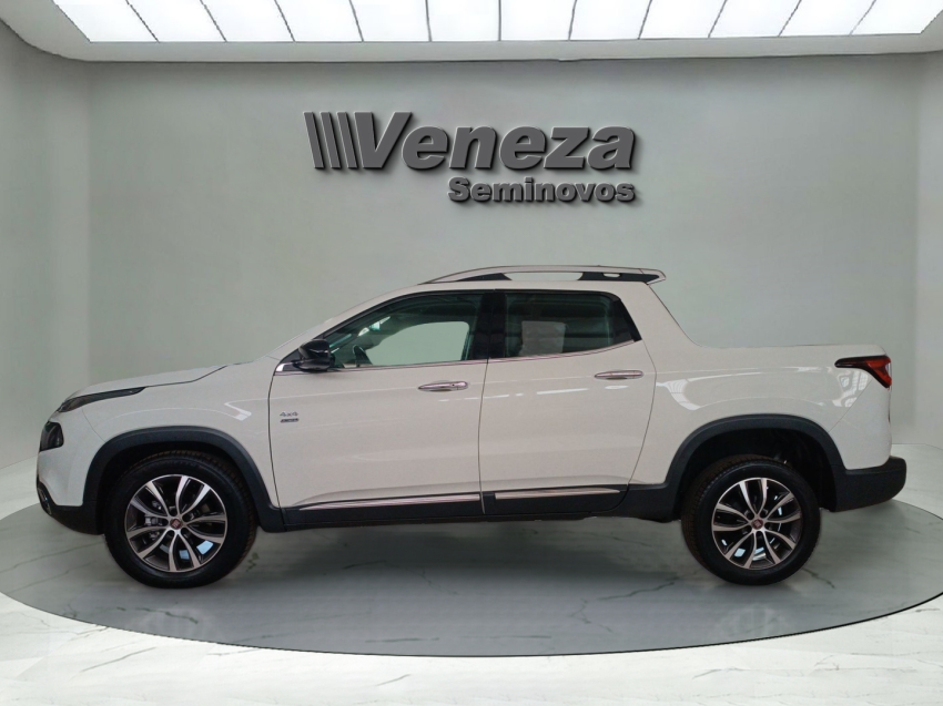 fiat toro 2.0 16v turbo diesel volcano 4wd at9 4p automatico 2020