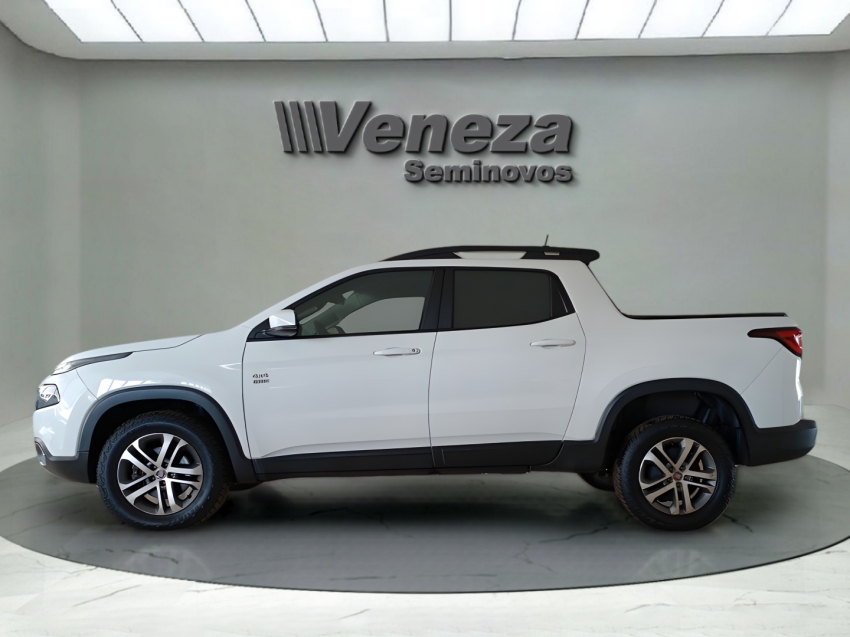 fiat toro 2.0 16v turbo diesel freedom 4wd at9 4p automatico 2019 fiat toro 2.0 16v turbo diesel freedom 4wd at9 4p automatico 2019